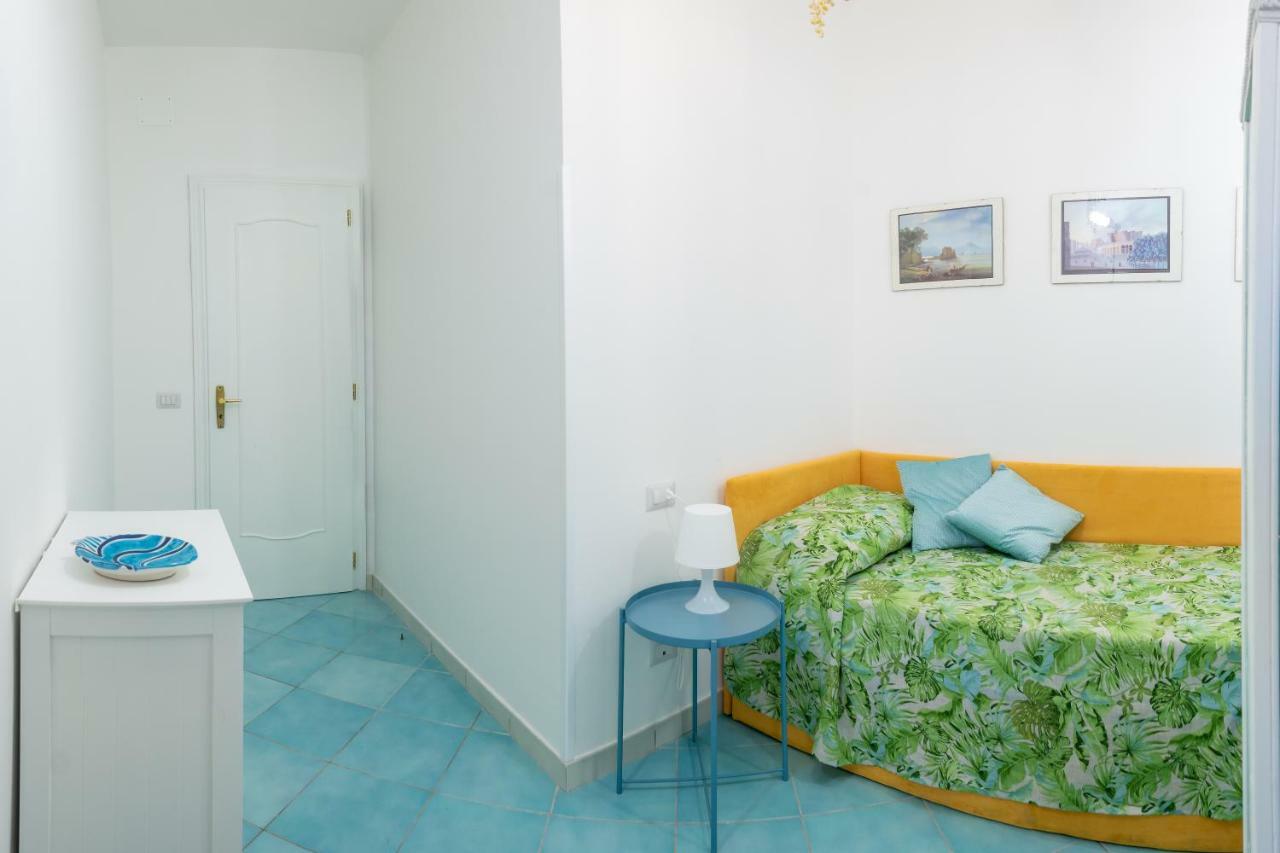 La Casetta Linda - New 2 Bedroom Apt In Sorrento With Seaview Terrace Luaran gambar