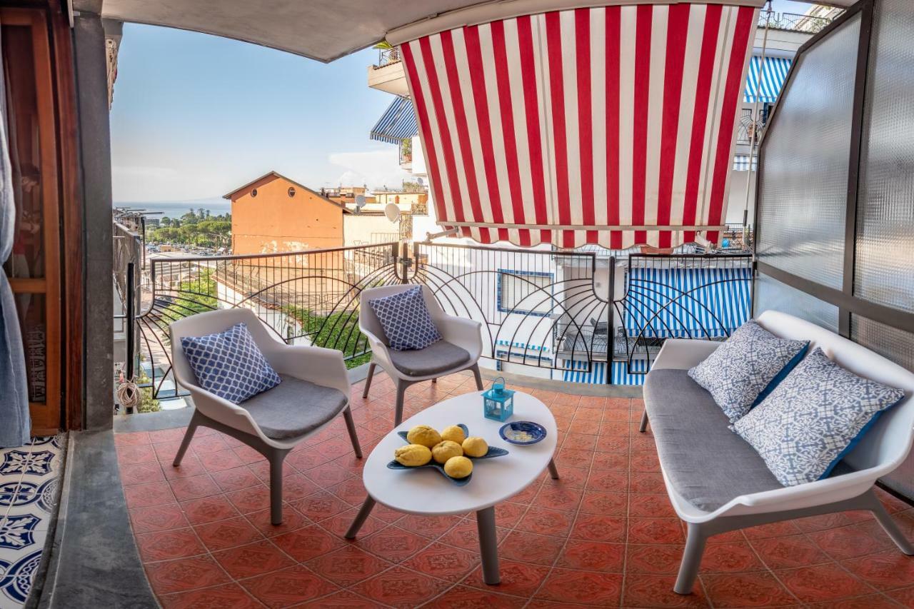 La Casetta Linda - New 2 Bedroom Apt In Sorrento With Seaview Terrace Luaran gambar